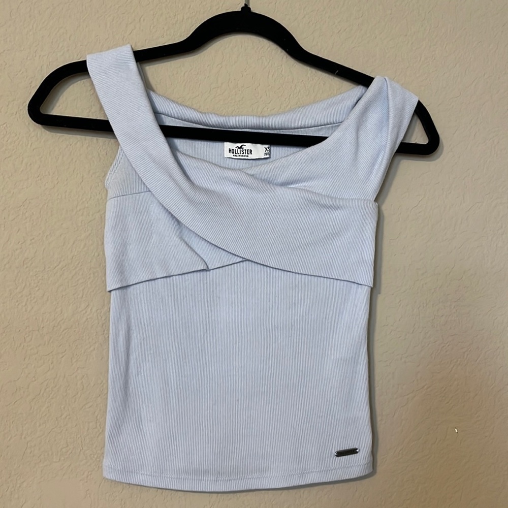 Hollister crop top
